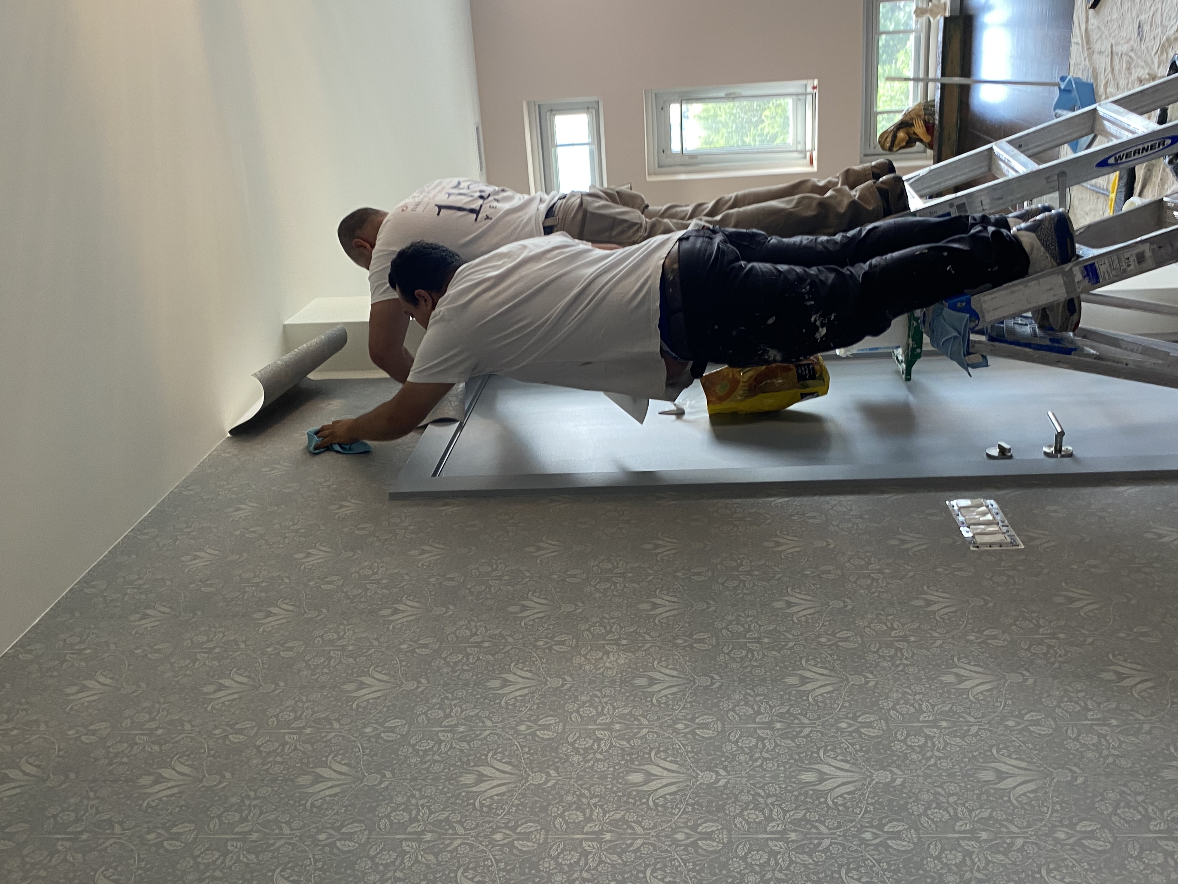 Wallpaper installation 